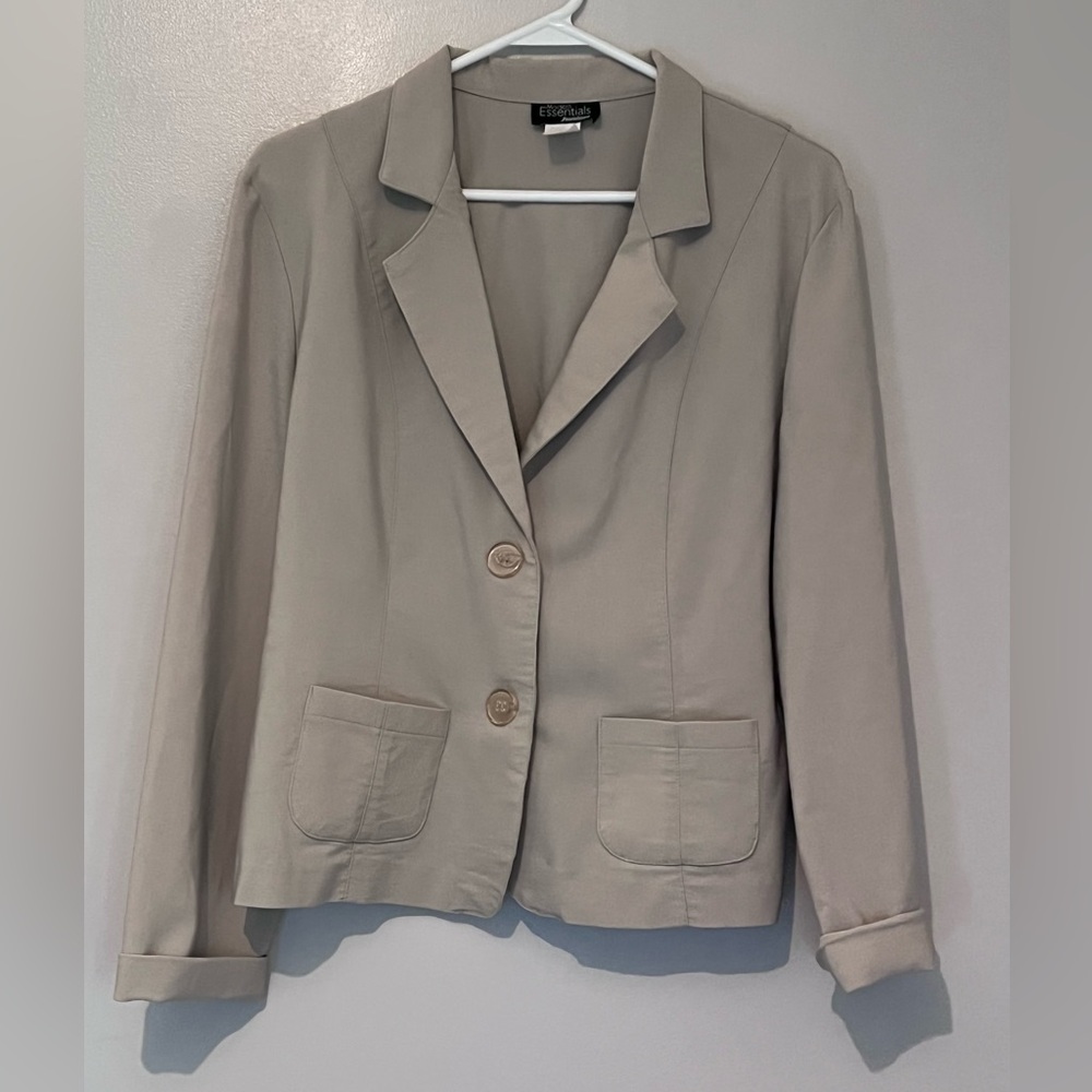 Modern Essentials Juniors Large Tan Blazer Tailored Fit Notched Lapels